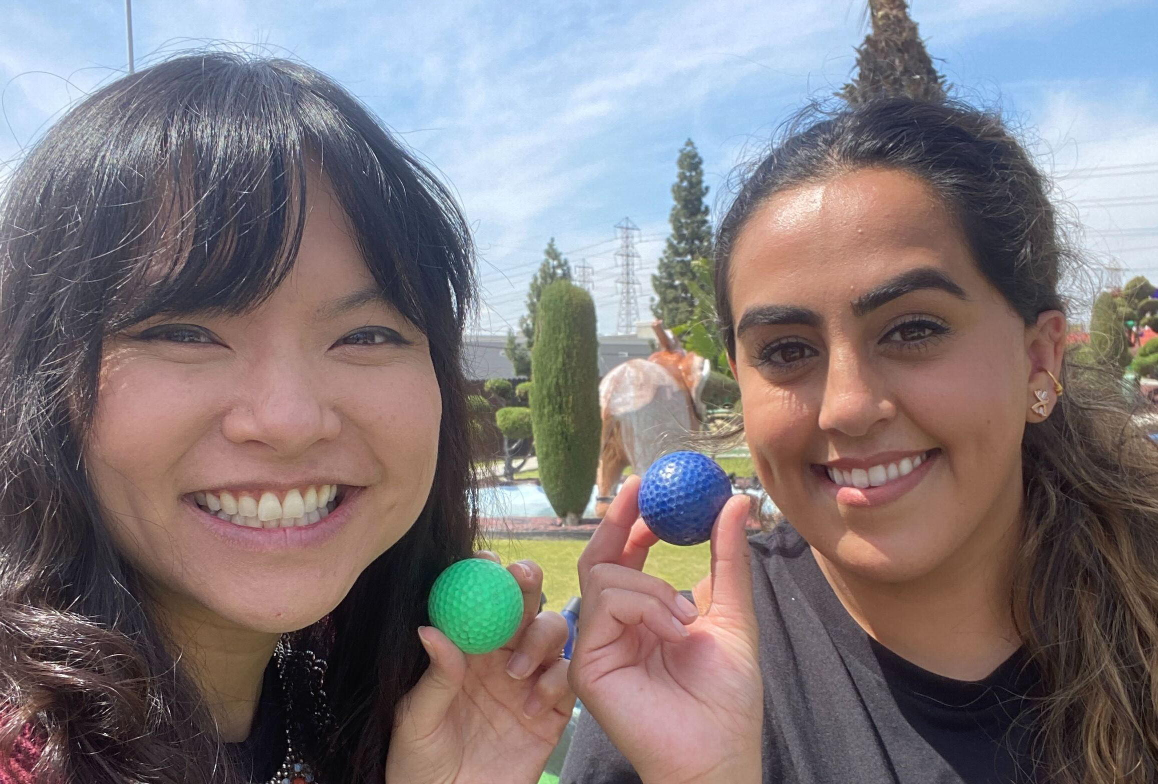 method staff golfing-2